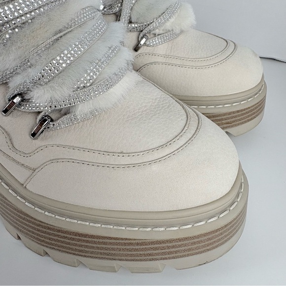 Michael Kors Shiloh Faux Fur Nubuck Platform Boots Size 8.5M (With Box) - Picture 15 of 16